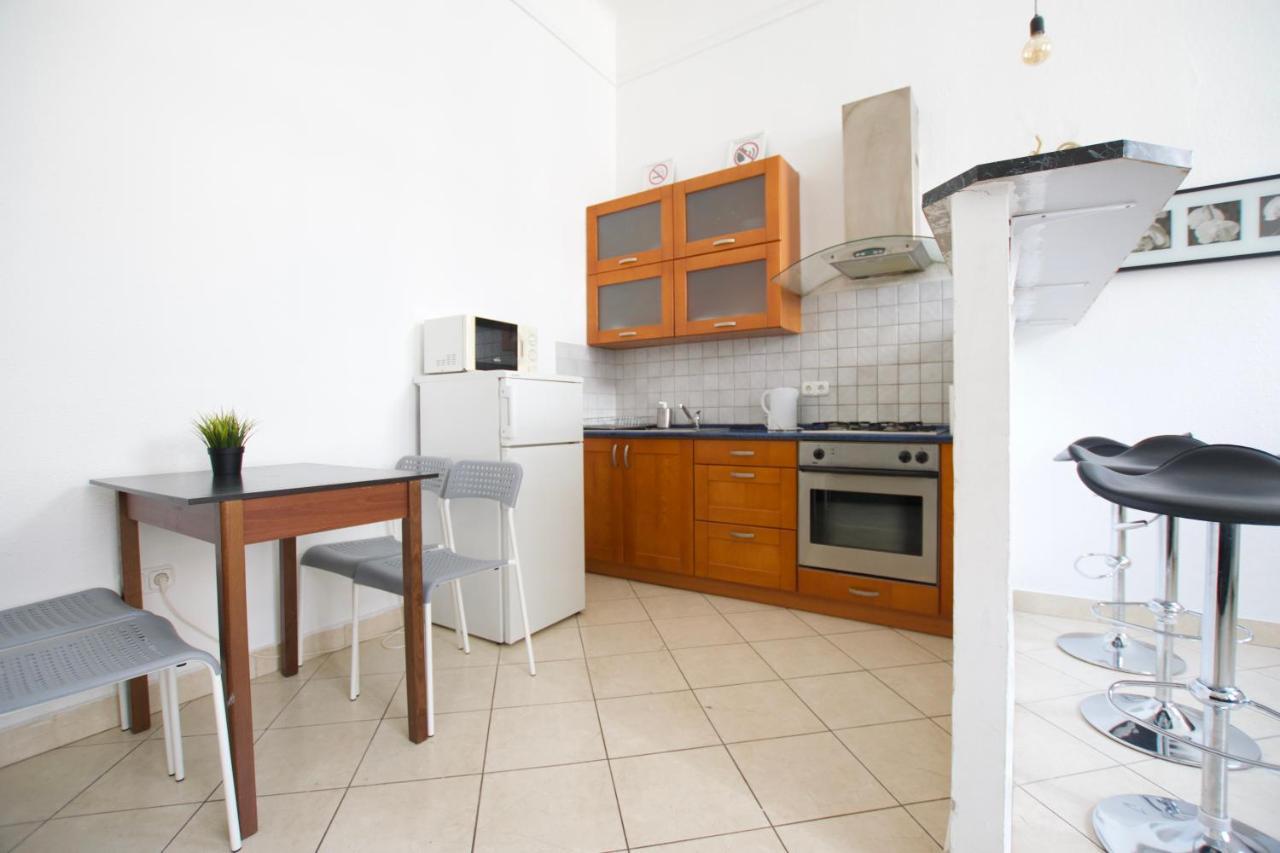 Budget Apartment By Hi5 - Center Of The Center Boedapest Buitenkant foto